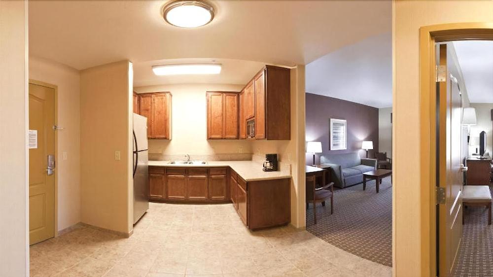 Holiday Inn Express Hotel & Suites Willows By Ihg Eksteriør billede