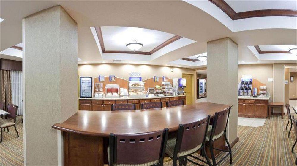 Holiday Inn Express Hotel & Suites Willows By Ihg Eksteriør billede