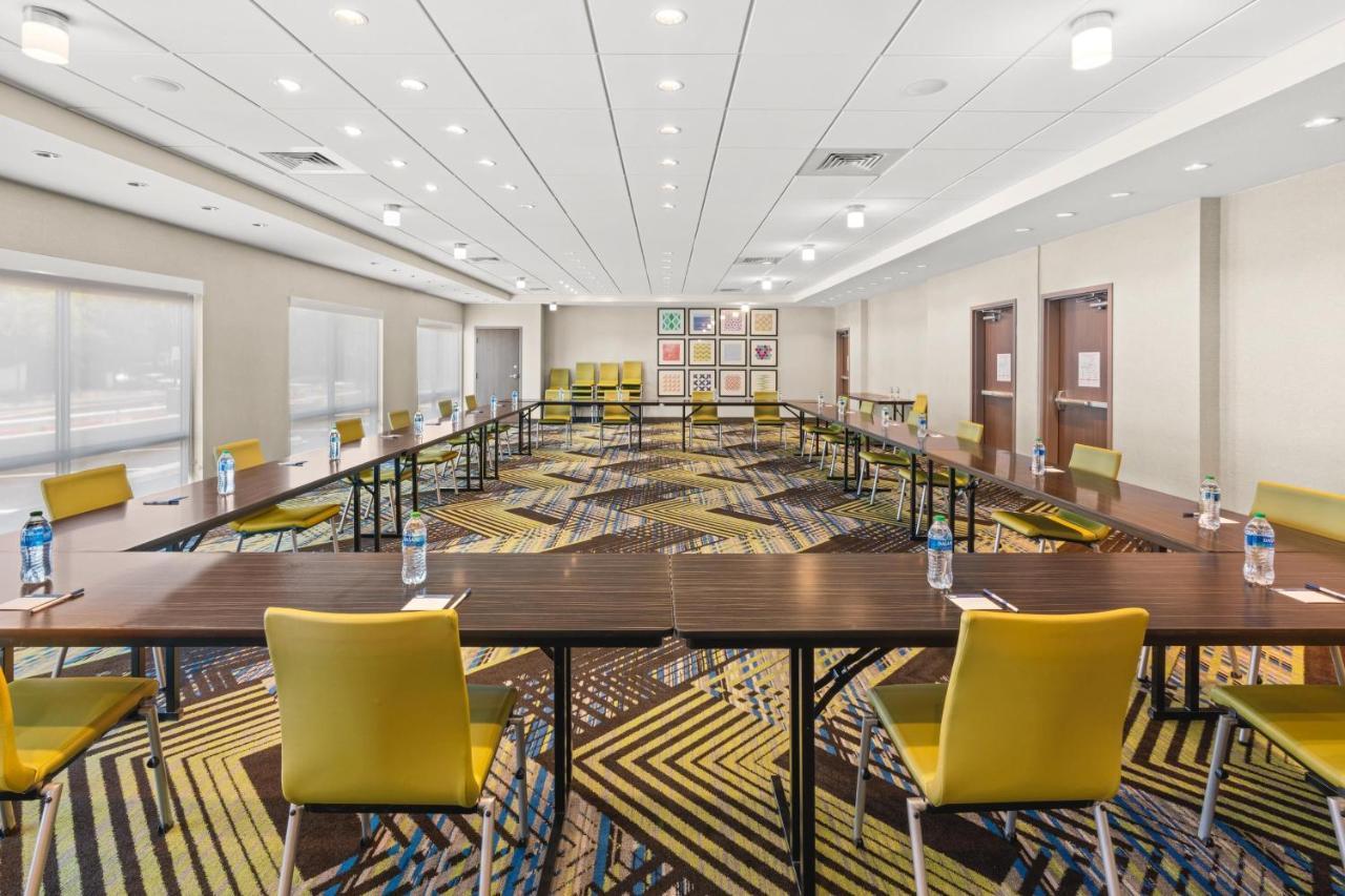 Holiday Inn Express Hotel & Suites Willows By Ihg Eksteriør billede